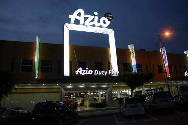 Azio Hotel Kuah Exterior foto